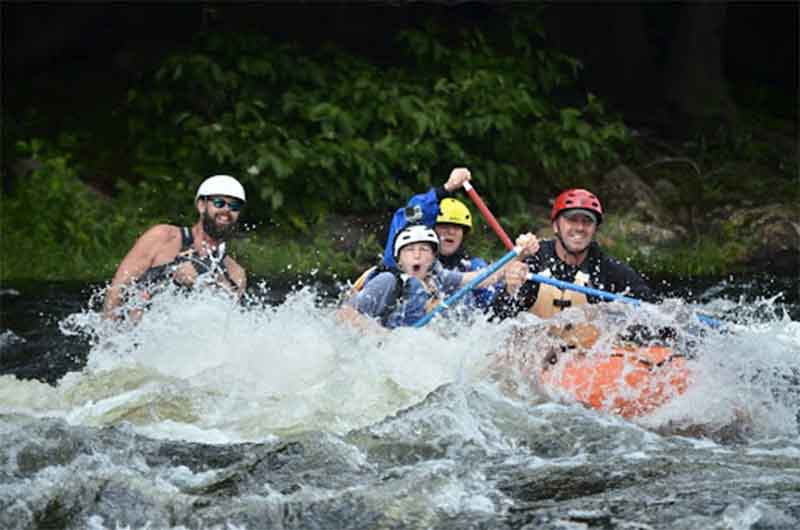 what to wear for rafting